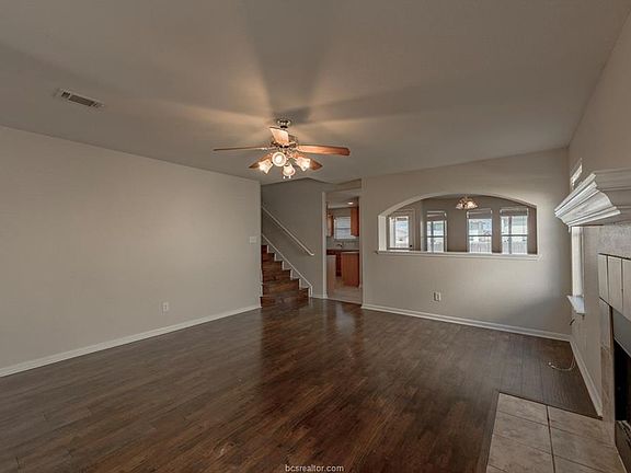3rd image of 15122 Faircrest Dr