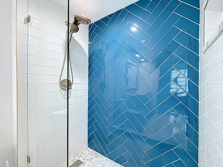 347 N New River Dr E #706 — Photo 27