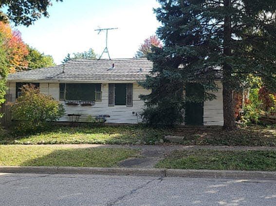 3rd image of 3600 S 60th St
