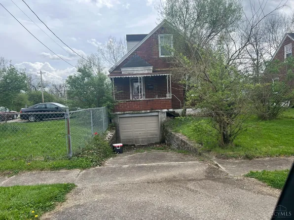 837 Matthews Dr, Cincinnati, OH 45215