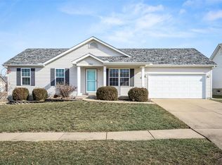 301 Double Creek Dr, Wentzville, MO 63385