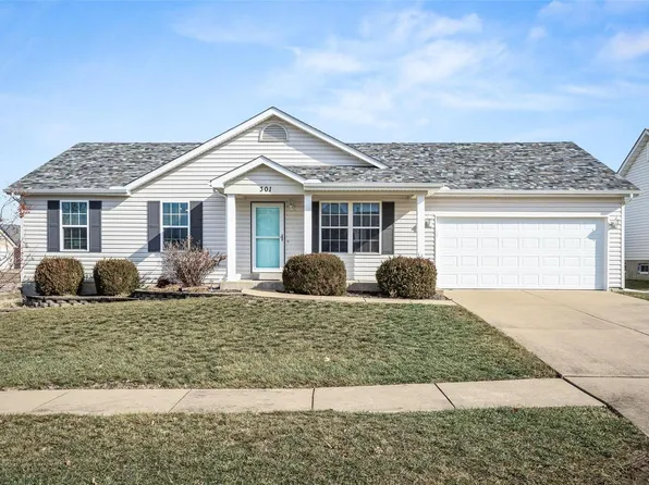 301 Double Creek Dr, Wentzville, MO 63385