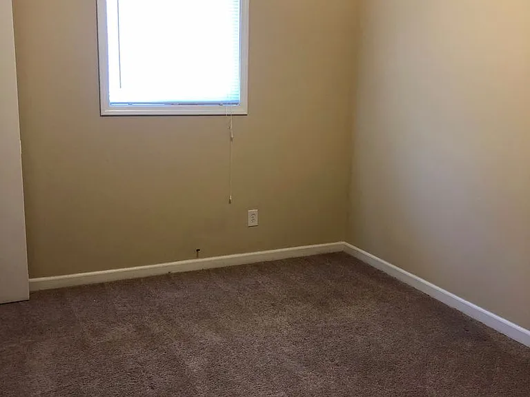 812 Creekside Dr — Photo 9