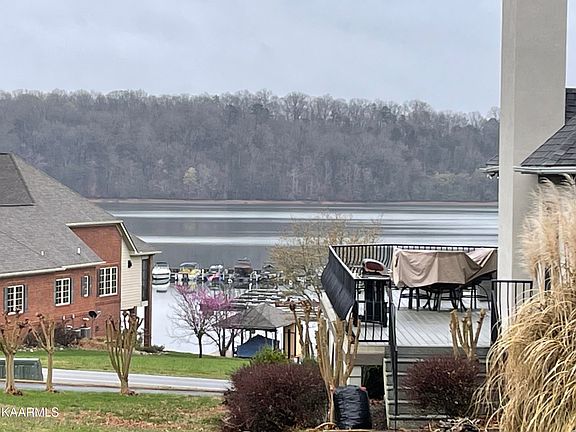 4th image of 110 Pineberry Dr