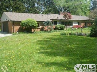 1015 Eastover Dr, Bloomfield Hills, MI 48304