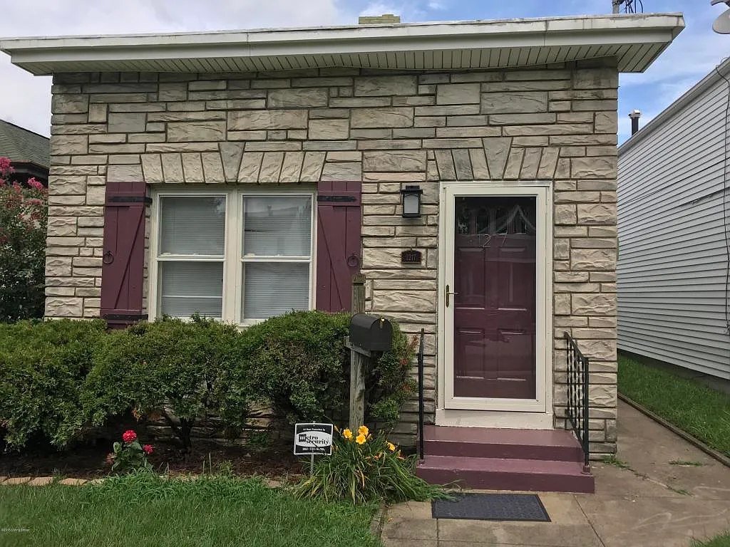 1217 Payne St photo 1