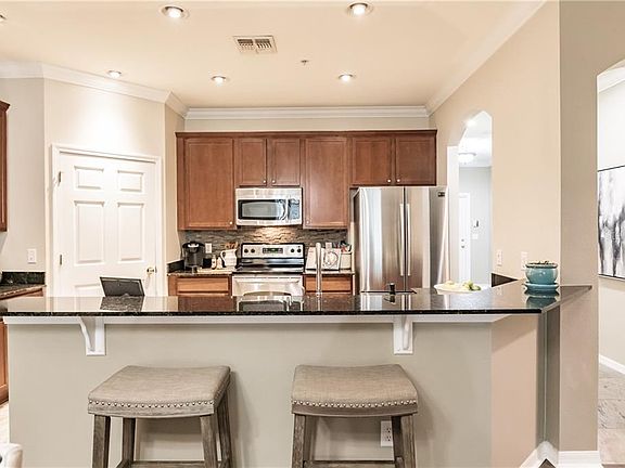 4th image of 8644 Karpeal Dr #203