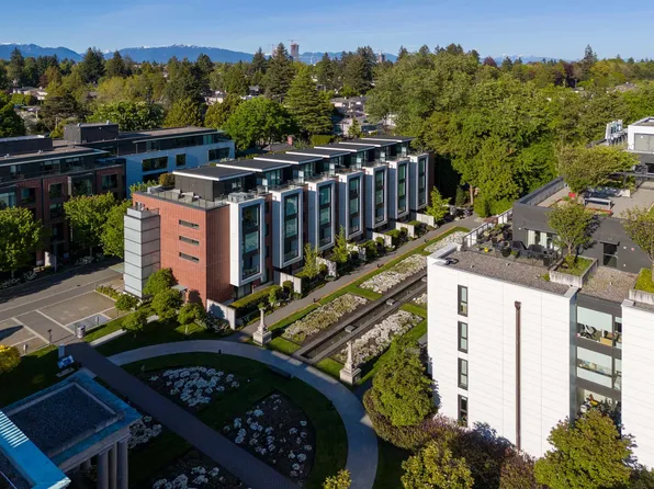 1512 Atlas Ln, Vancouver, BC V6P 0E1