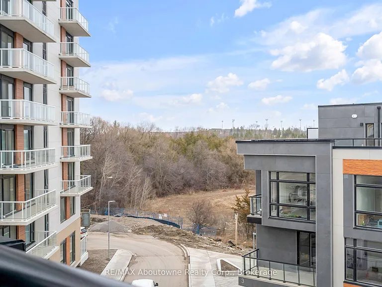 2 Steckley House Ln #Townhouse 923 — Photo 24