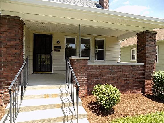 4th image of 1451 N Drexel Ave