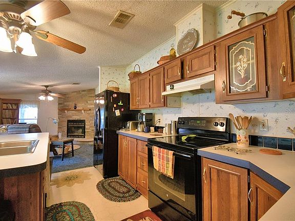 2nd image of 4623 Acorn Dr N