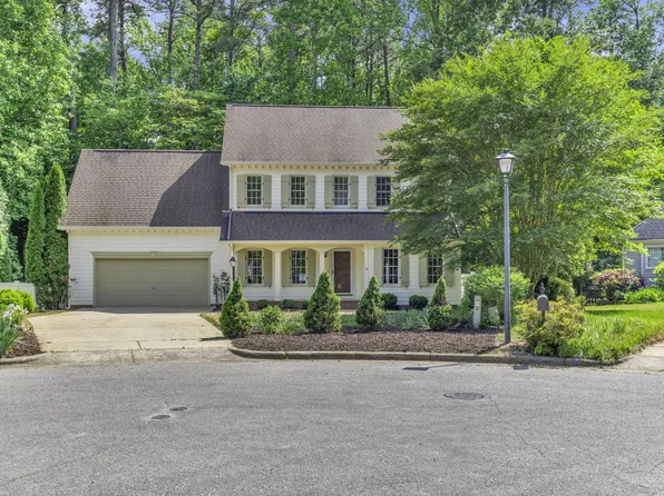 205 Portsmith Pl, Chapel Hill, NC 27516