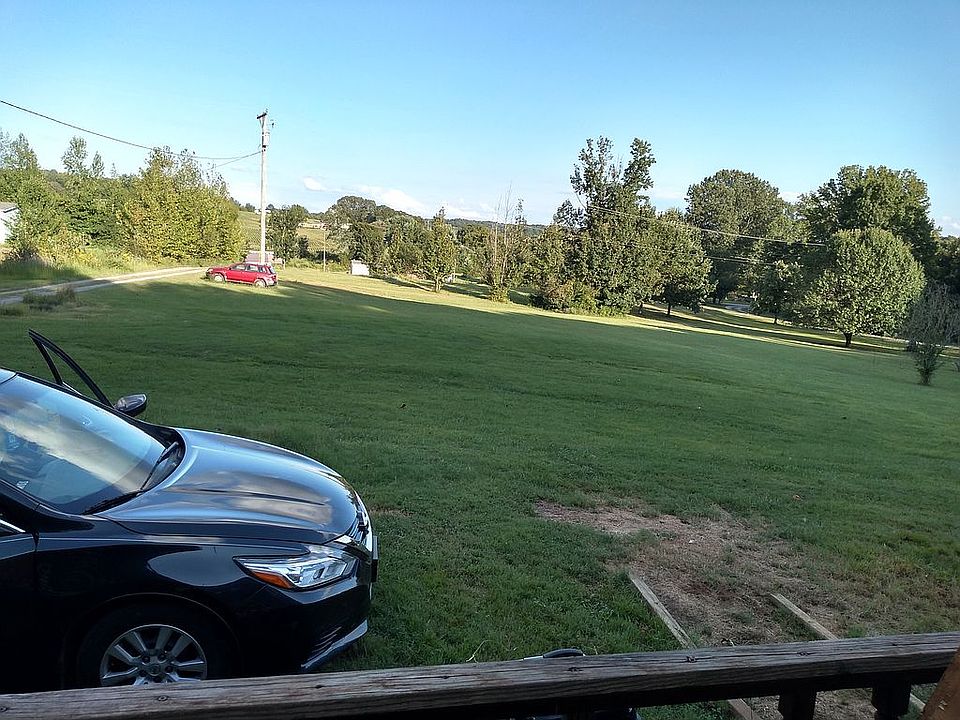 2nd image of 265 Burge Ln