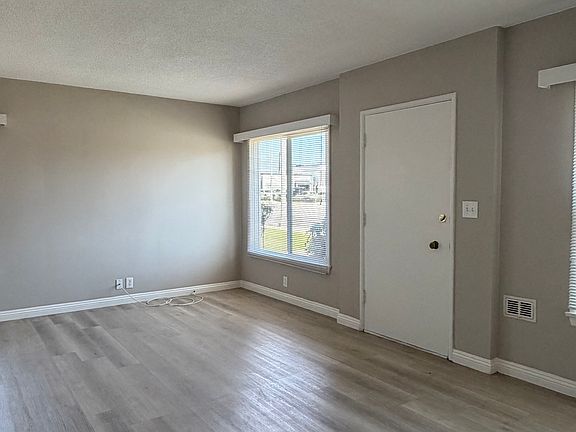 2nd image of 1033 S Garfield Ave APT A