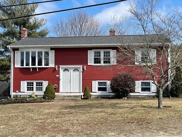 1st image of 34 Acorn Ln