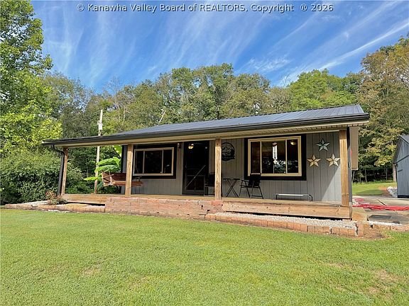 3rd image of 16579 Ripley Rd