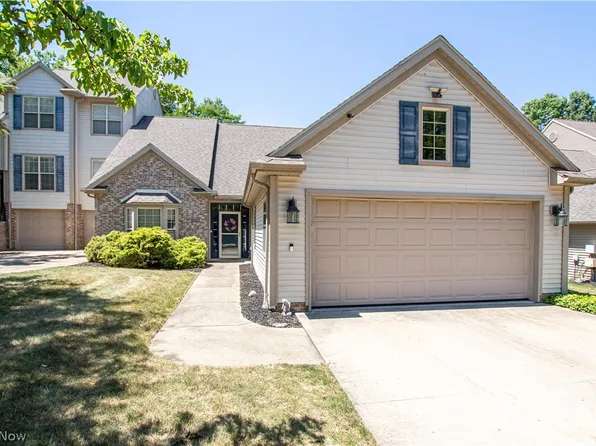 6622 Fox Hollow Ct, Middleburg Heights, OH 44130