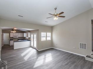 21078 Hemingway Ln, Saint Robert, MO 65584
