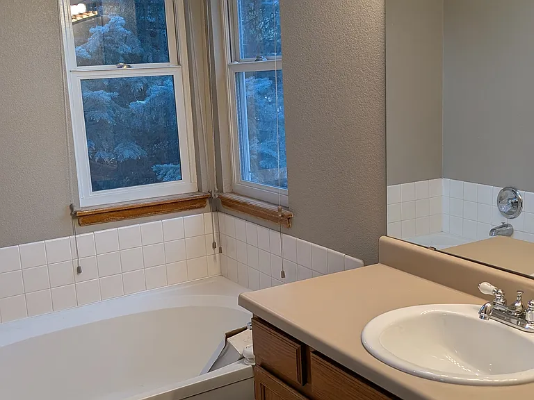 883 Osprey Ct — Photo 14