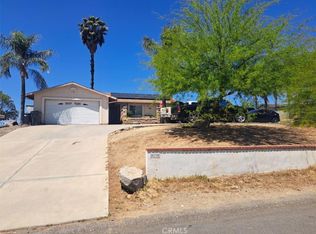 28755 Avenida Estrella, Canyon Lake, CA 92587