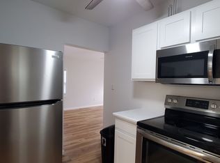 Downtown Traverse City Rental 1BR Upper-Level Condo, Traverse City, MI 49686