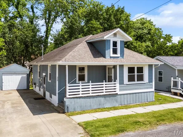 308 E Saint Louis St, Okawville, IL 62271