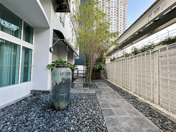 2nd image of 234 NE 3rd St APT 1908