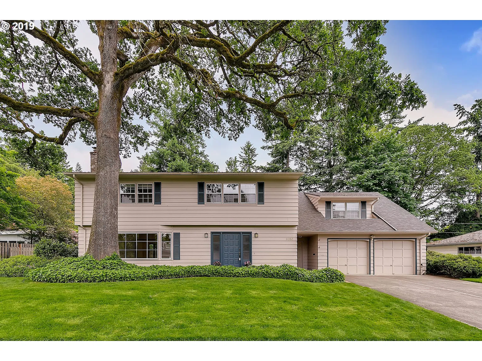 9350 SW Pine St photo 1