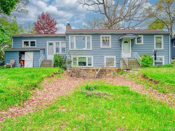 5985 Rowley Blvd, Waterford, MI 48329