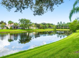 8091 Jolly Harbour Ct, Wellington, FL 33414