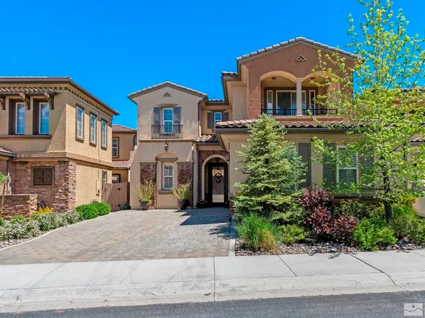 10790 Serratina Dr, Reno, NV 89521