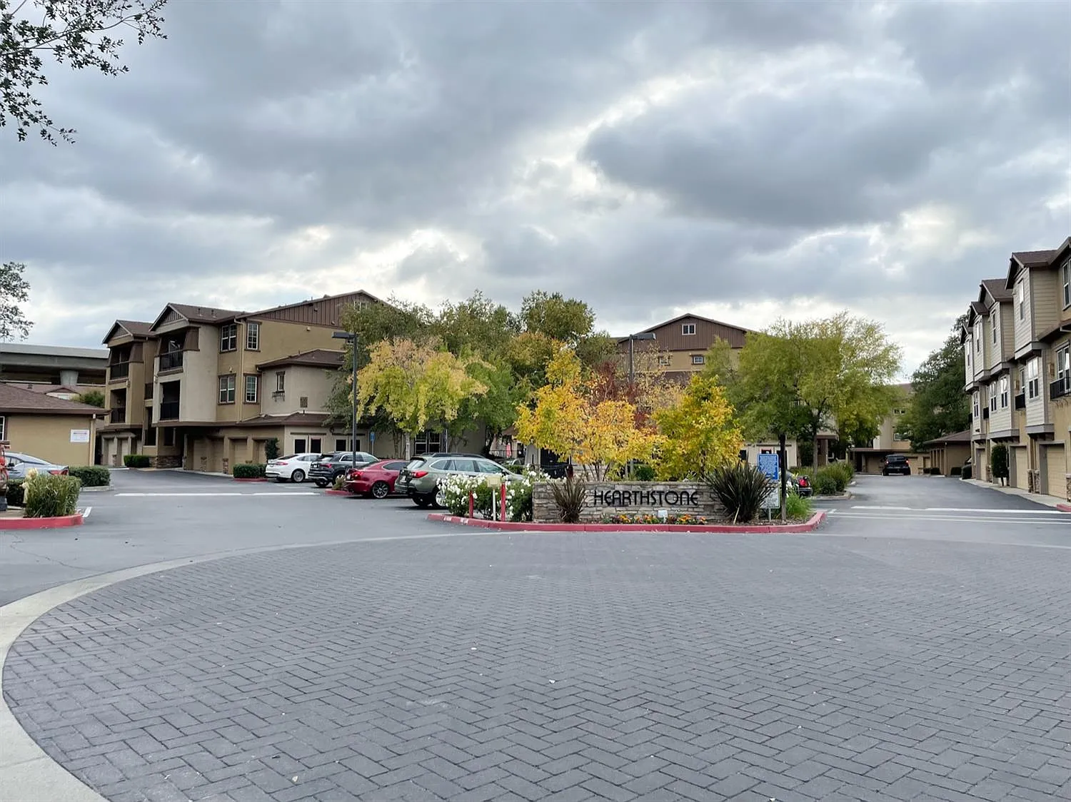 6551 Hearthstone Cir APT 923 photo 1