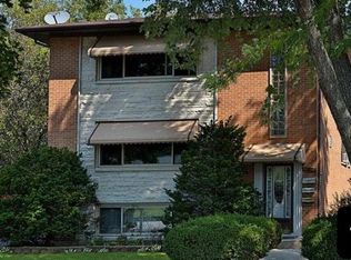 1612 Tanglewood Ave APT 2, Hanover Park, IL 60133