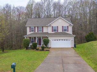 676 Hibbard Farm Rd, Inman, SC 29349