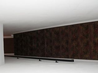 6926 75th St, Middle Village, NY 11379