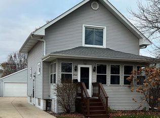 1722 27th St, Kenosha, WI 53140