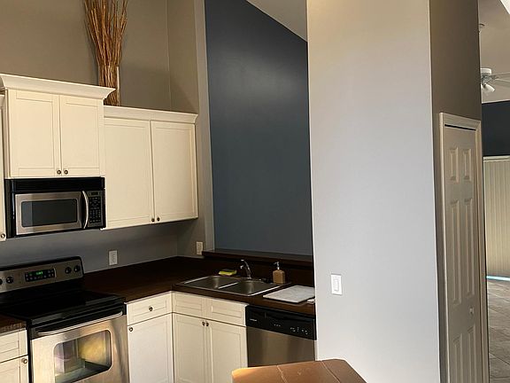 2nd image of 7881 Piper Ln