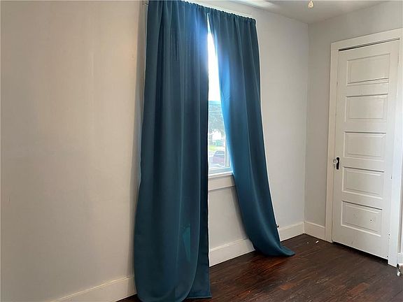 5th image of 736 Avenue A
