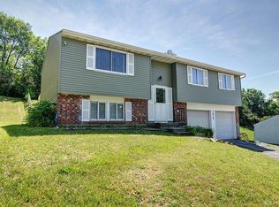 3030 Dorf Dr, Dayton, OH 45439