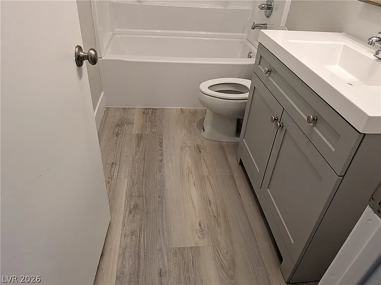 4379 Hilldale Ave — Photo 21