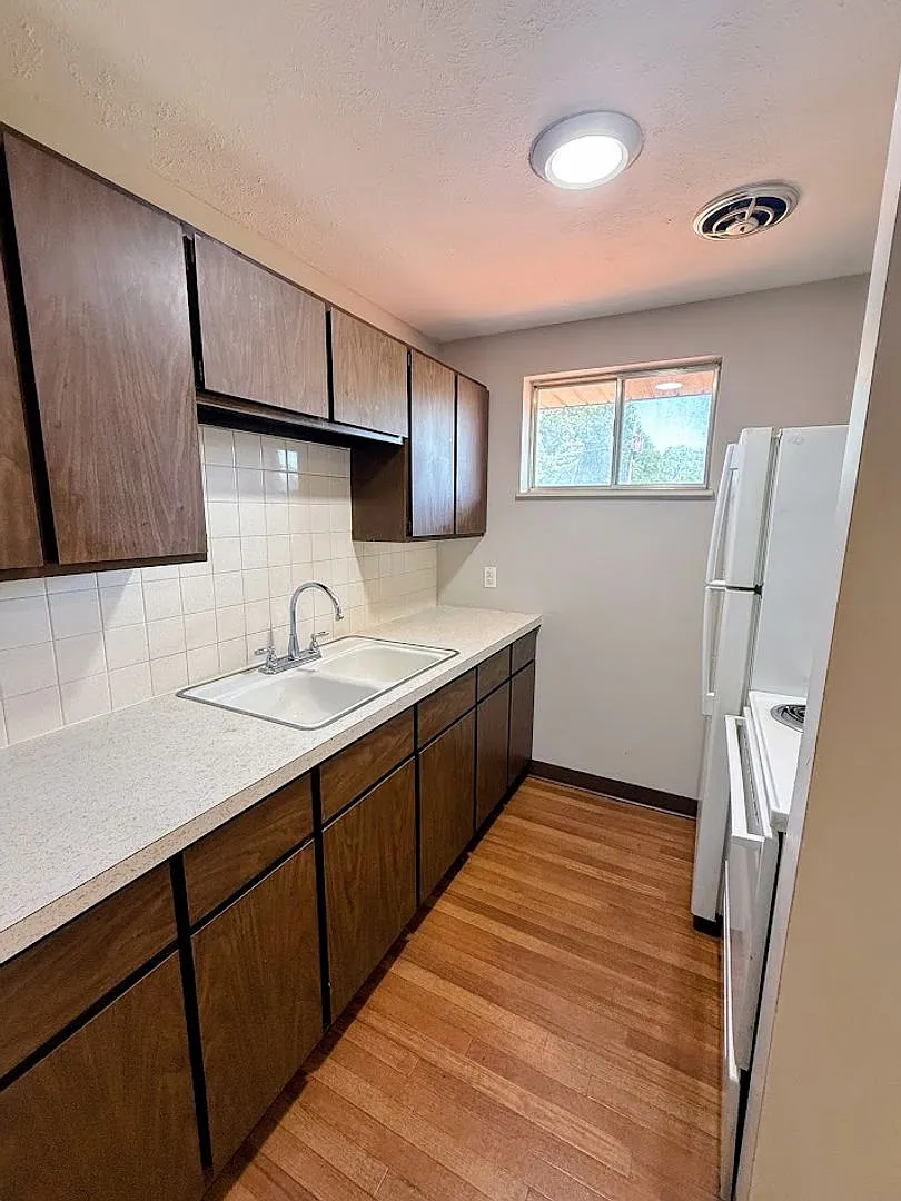 4739 20th St NW — Photo 4