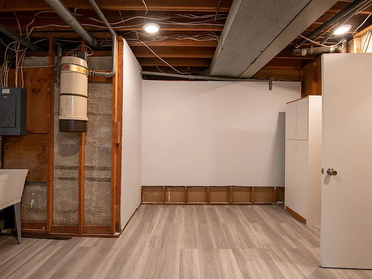 3202 Adams Ct — Photo 30