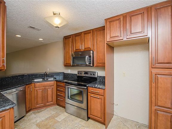 3rd image of 8699 Bardmoor Blvd APT 302