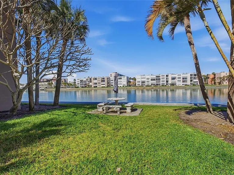 7540 Bay Island Dr S #251 — Photo 42
