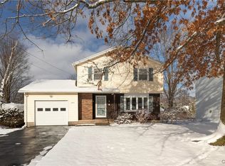 4263 Vega Crse, Liverpool, NY 13090