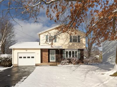 4263 Vega Crse, Liverpool, NY, 13090
