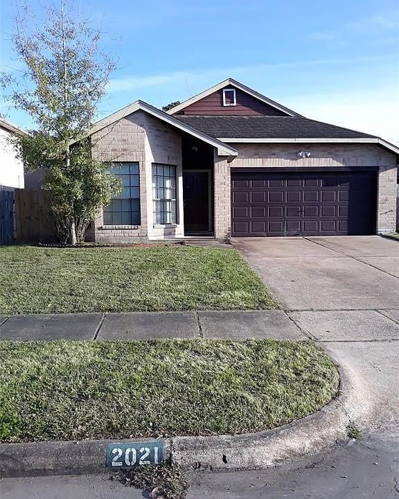 1st image of 2021 Village Park Dr