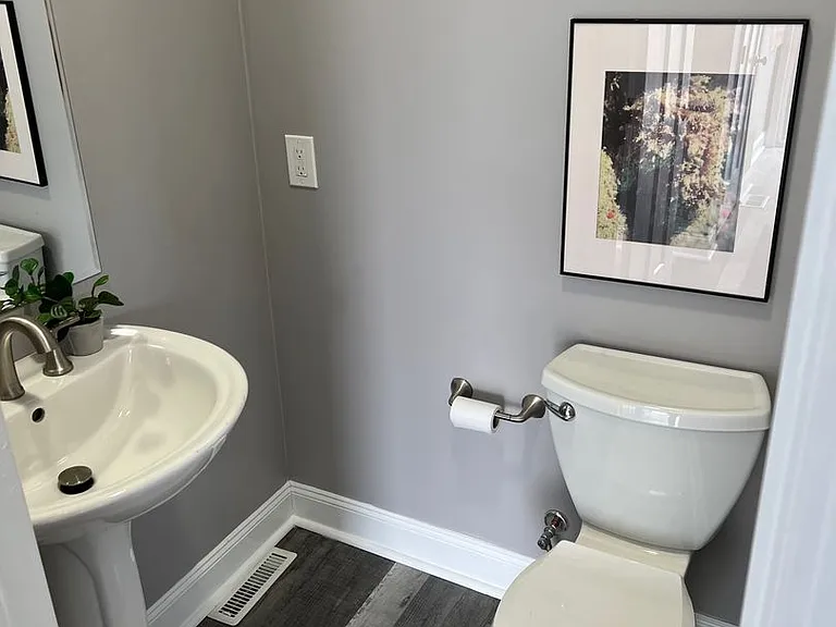 1457 Coutant Ave — Photo 8