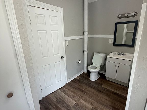 5th image of 3369 E 49th St