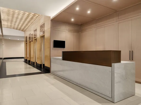 3 Hanover Square image 12 of 13